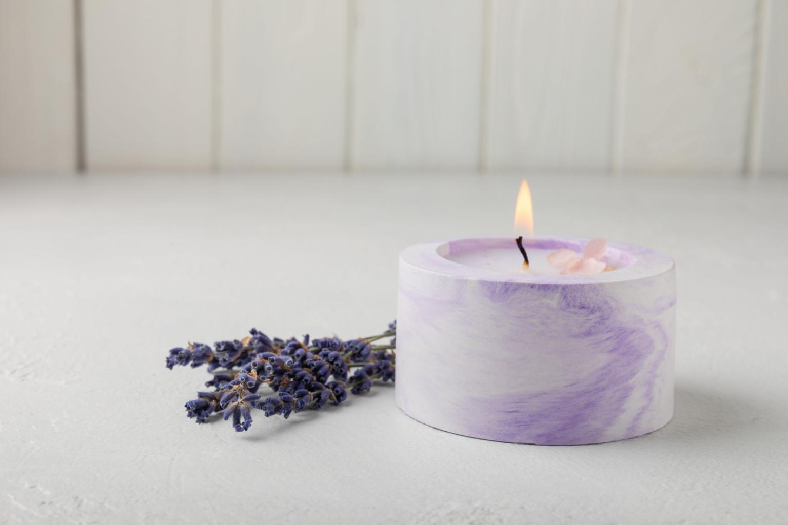 Lavender Calm – Aromatherapy Soy Candle